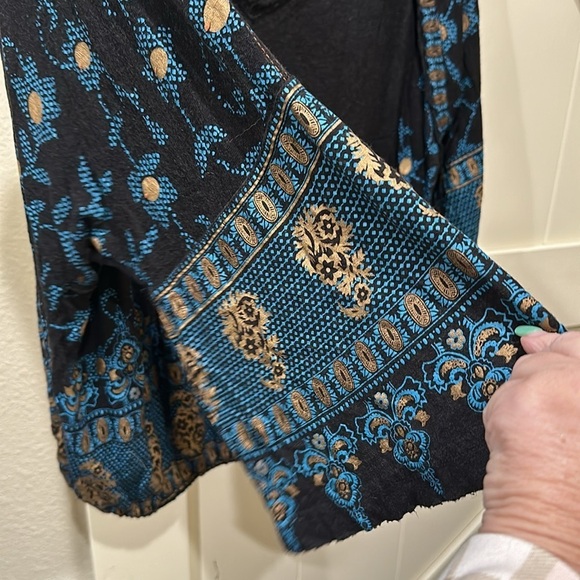 Free People beautiful blouse. Black, turquoise and tan. - Picture 3 of 5